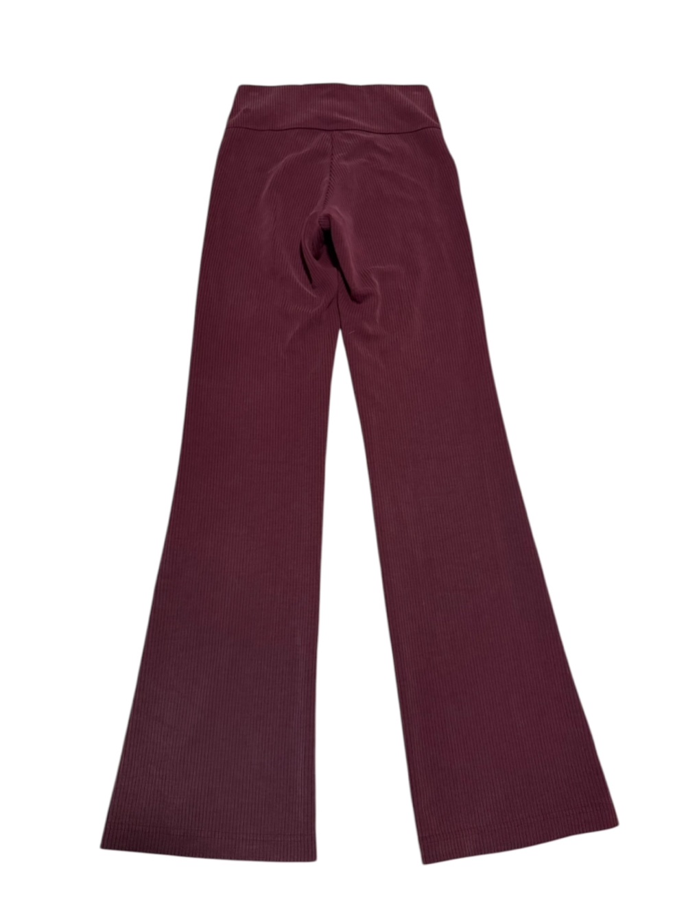 LuluLemon Ribbed Softstreme Flared Pant
Regular in Garnet Size 4 - Picture 5 of 7